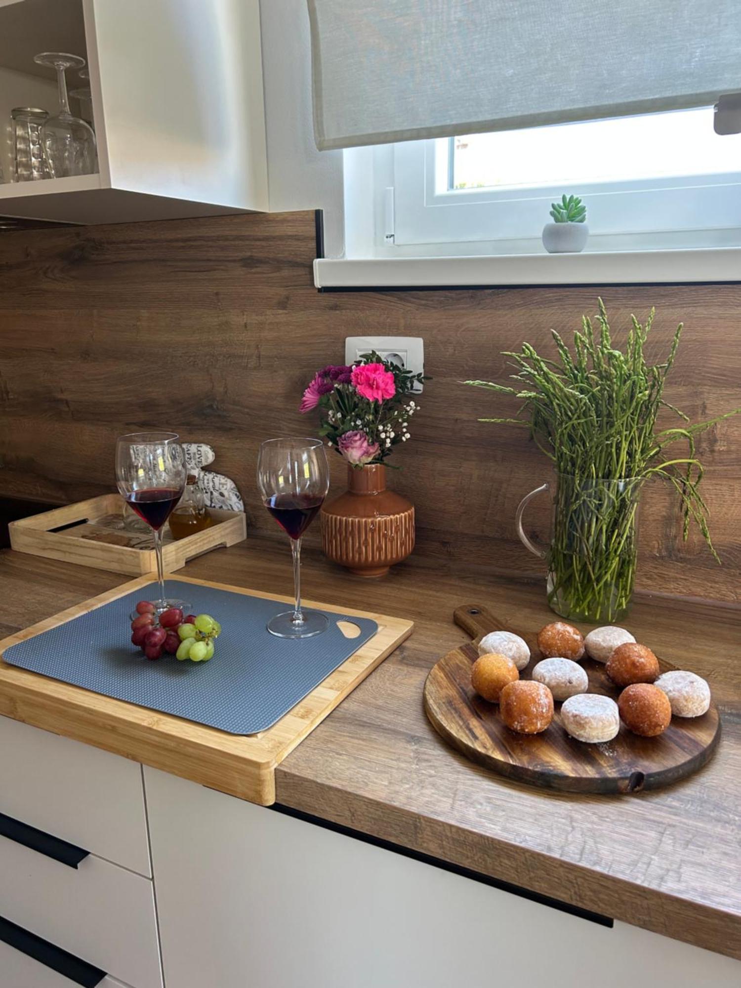 Apartments Come&Stay ปูนัต ภายนอก รูปภาพ